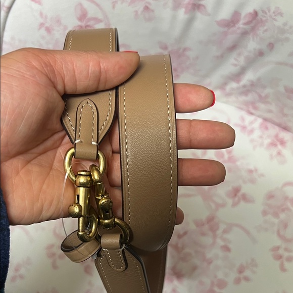 Coach Tan Leather Strap with Gold Hardware - Picture 2 of 7